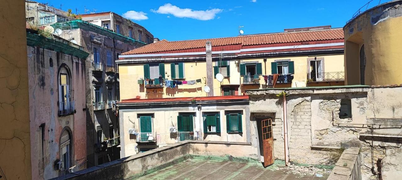 B&B Historic Center Apartments เนเปิลส์ ภายนอก รูปภาพ